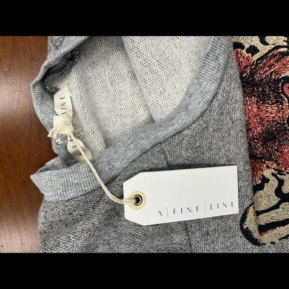 NWT New A Fine Line Mascot Sweatshirt Revolve Large - Picture 4 of 5